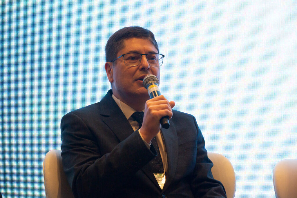 WEB_163_241205_Reumatec_MarceloAmaral