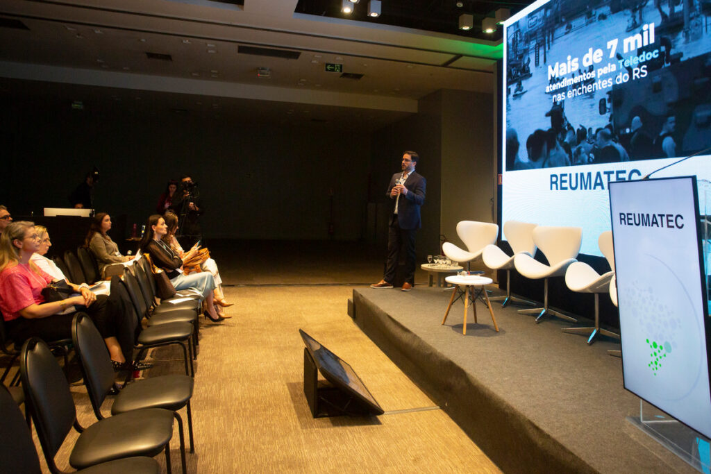 WEB_237_241205_Reumatec_MarceloAmaral