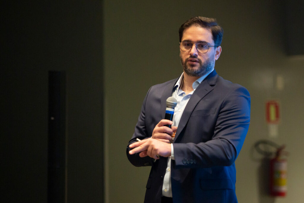 WEB_238_241205_Reumatec_MarceloAmaral